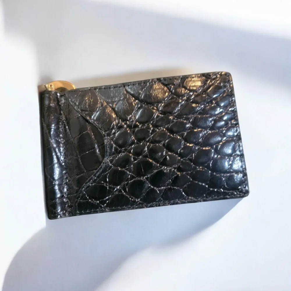 Chic Black Croc-Embossed Wallet